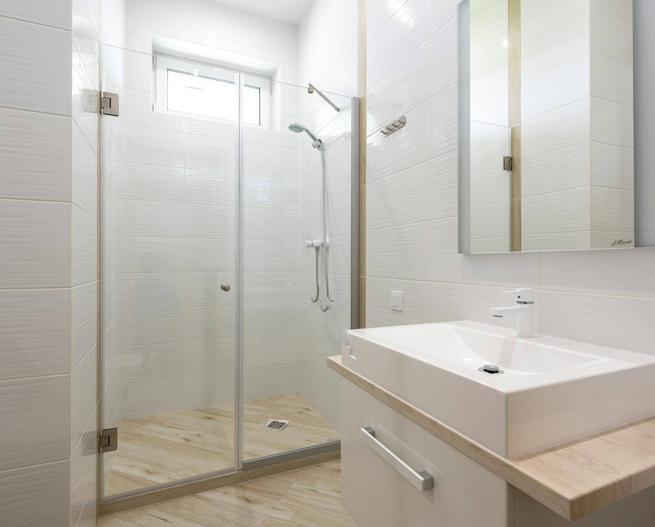 What is the Best Water Repellent for Glass Shower Doors